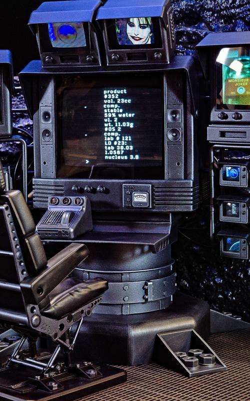 1/6 scale 1989 Batcave Ultimate DX edition